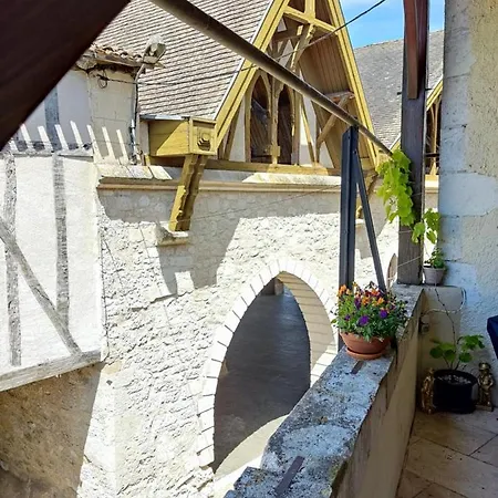 فندق مبيت وإفطار L'entree D'hotes Bar & Restaurant 4*