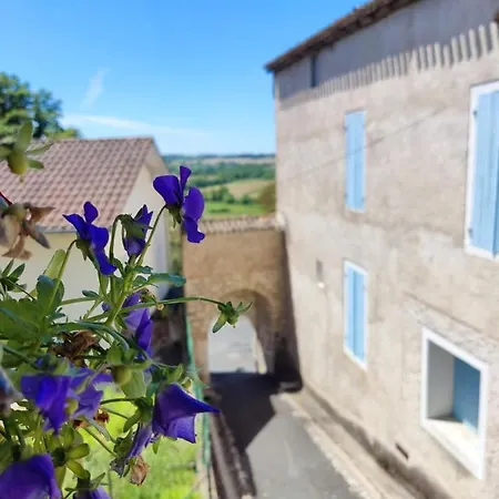 L'entree D'hotes Bar & Restaurant Bed & Breakfast 4*