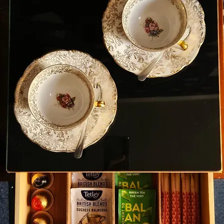 L'entree D'hotes Bar & Restaurant