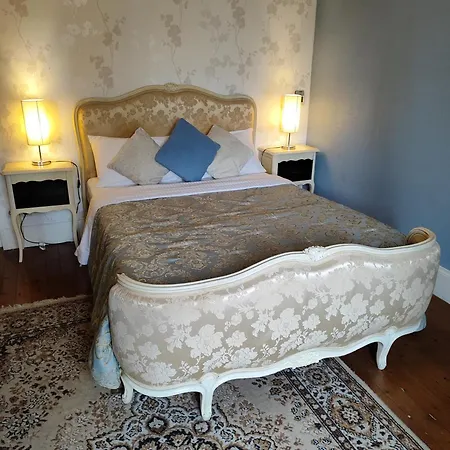 L'entree D'hotes Bar & Restaurant Bed & Breakfast