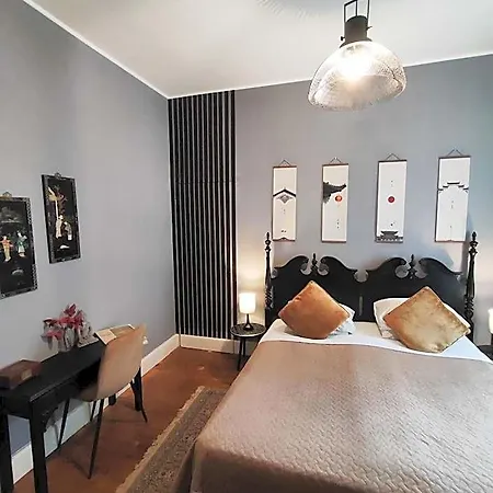 L'Entree Chambres D'Hotes Bar & Restaurant Bed & Breakfast
