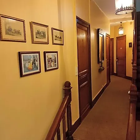 Bed & Breakfast L'Entree Chambres D'Hotes Bar & Restaurant Castillonnes