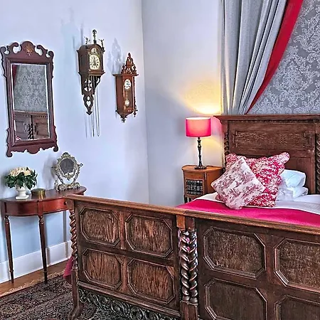 L'Entree Chambres D'Hotes Bar & Restaurant