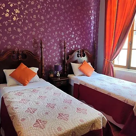 L'Entree Chambres D'Hotes Bar & Restaurant