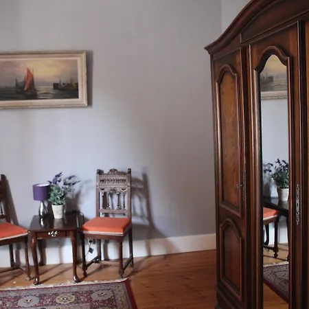 L'entree D'hotes Bar & Restaurant فندق مبيت وإفطار Castillonnès