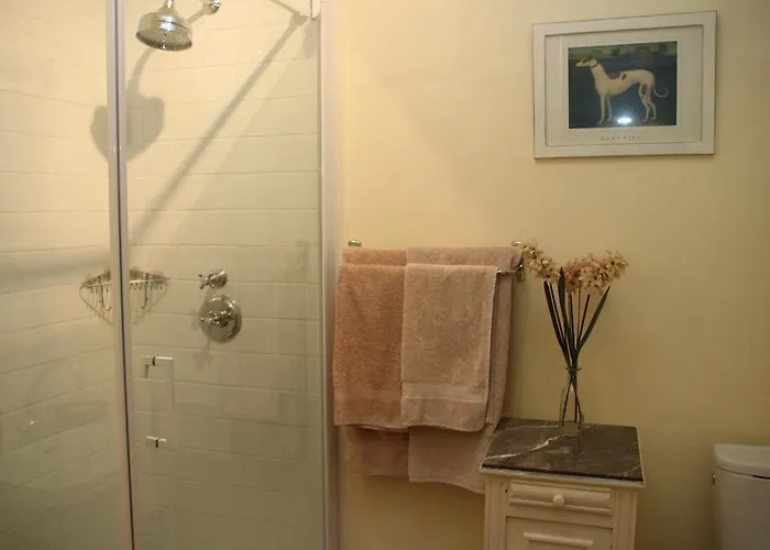 Bed & Breakfast L'entree D'hotes Bar & Restaurant Castillonnès