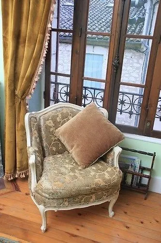 L'entree D'hotes Bar & Restaurant Bed & Breakfast